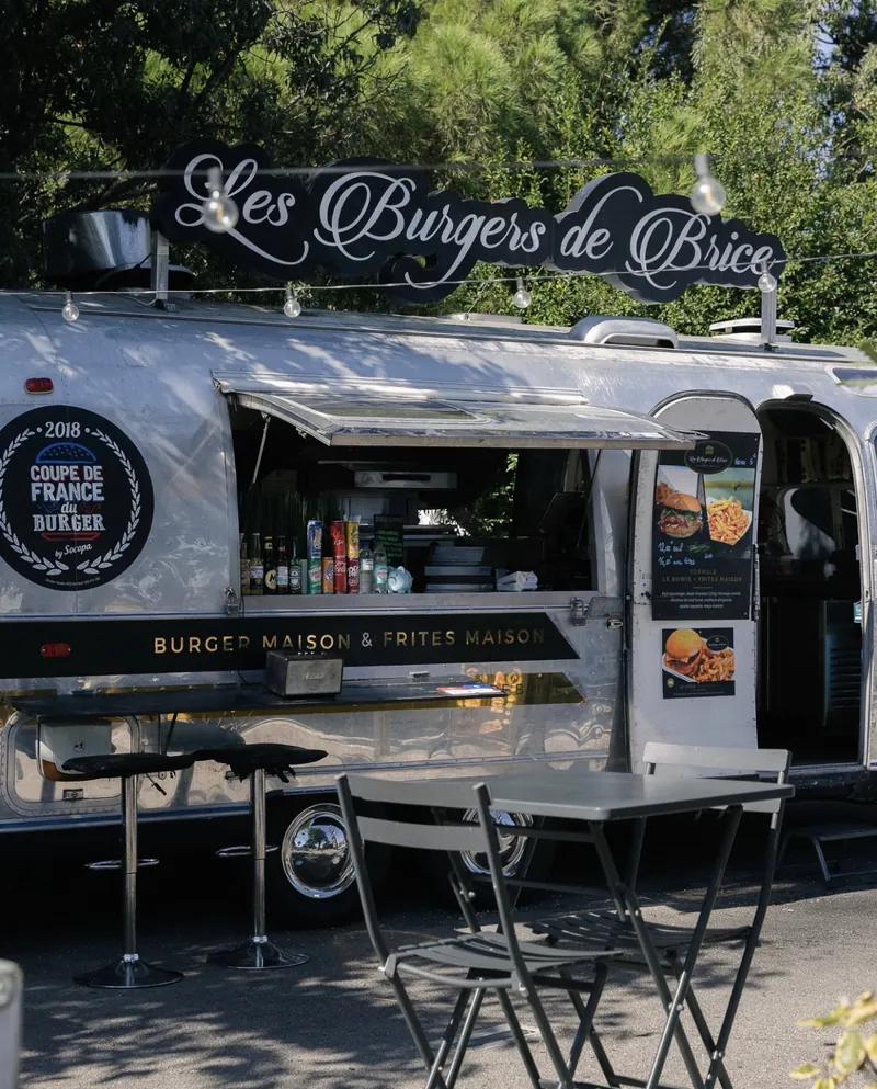 Détail de la carrosserie en aluminium de l'Airstream